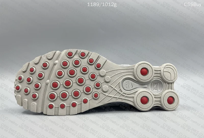 Nike Shox R4 Supreme 10