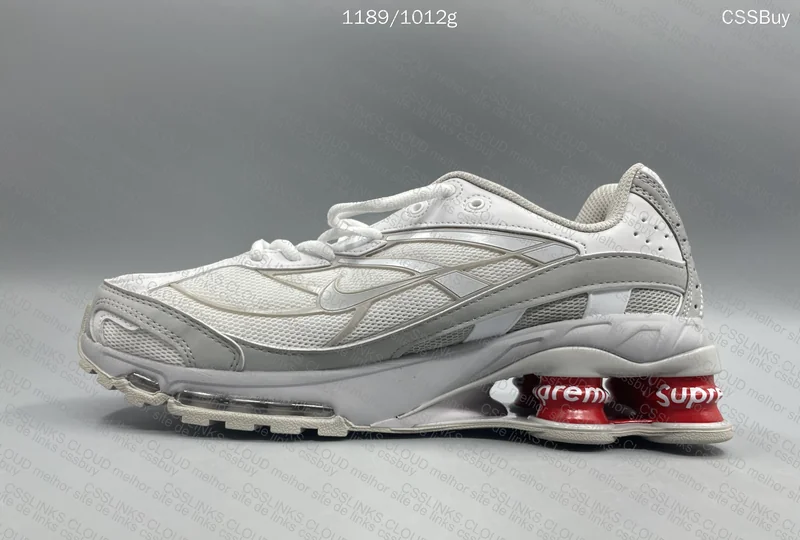 Nike Shox R4 Supreme 5