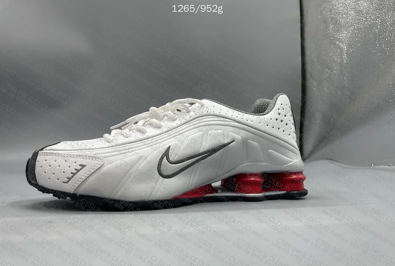 Nike Shox R4 (Shark) 5