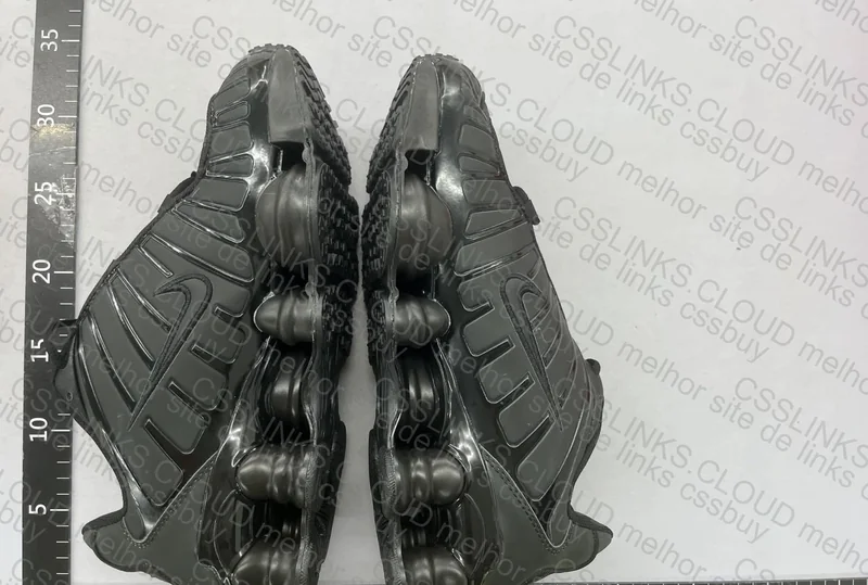 NIKE SHOX REATIVO COM CALOR 6