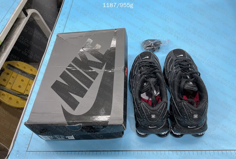 Nike Shox Ride 2 Supreme