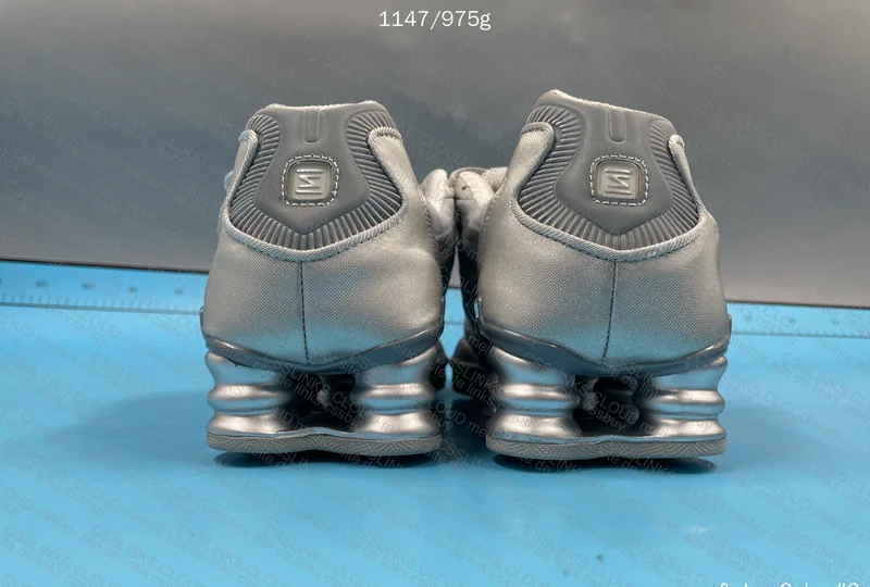 nike shox silver 10