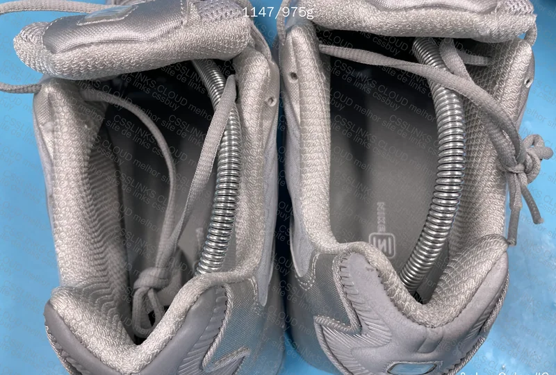 nike shox silver 9