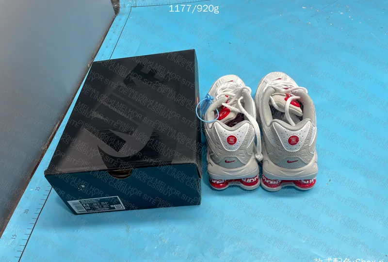 nike shox supreme 2