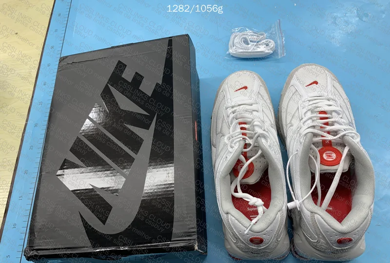 Nike shox X SUPREME 7