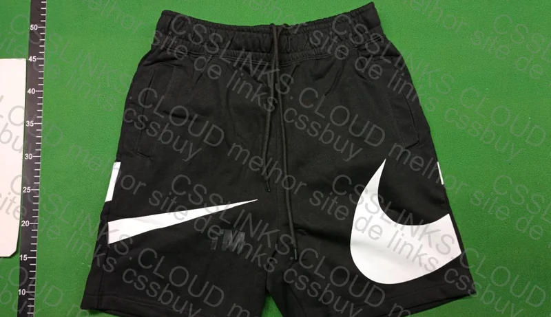 Nike Sig Swoosh