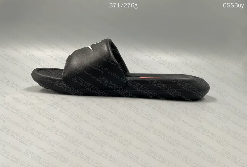 Nike Slide Victori One 3