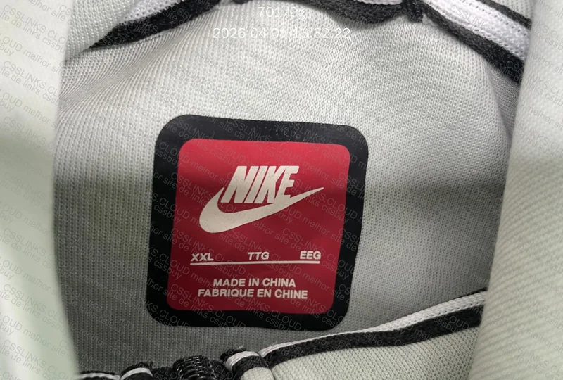 Nike Tech 2026 - Grey 4