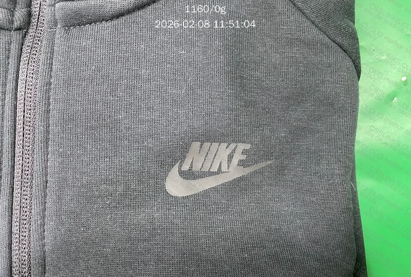 NIKE TECH CONJUNTO 6