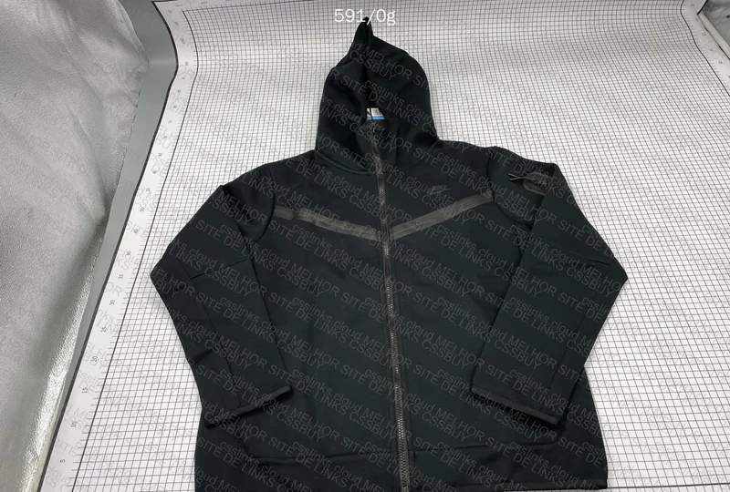 Nike Tech Flecee Black 3