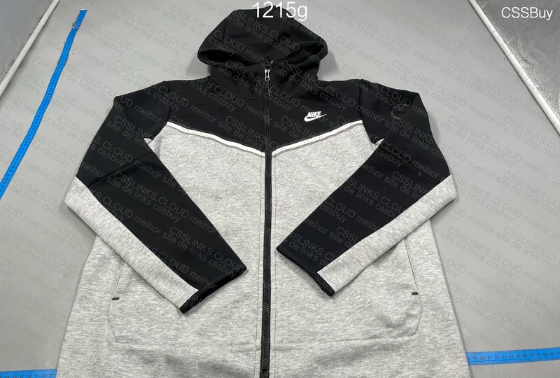 Nike Tech Fleece