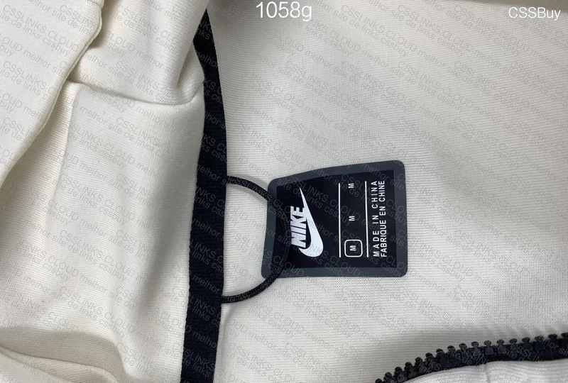 Nike Tech Fleece