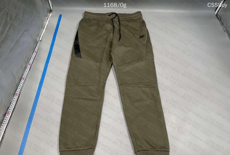 Nike Tech Fleece 10