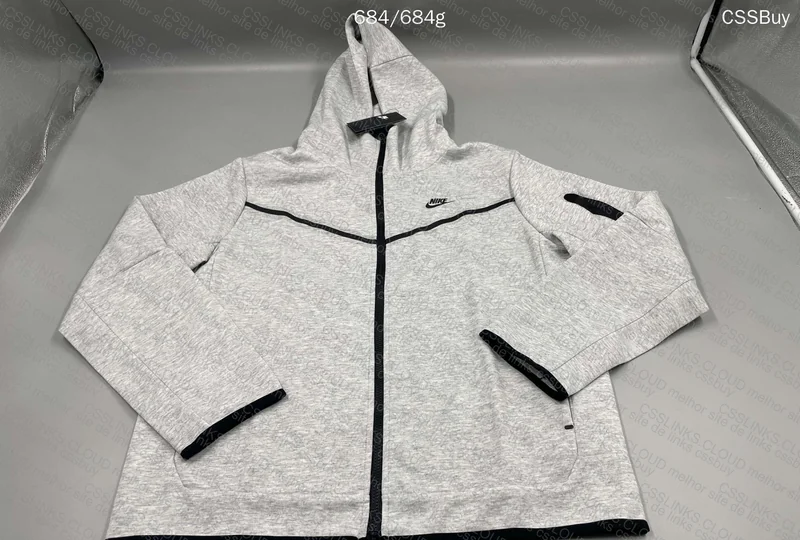Nike Tech Fleece