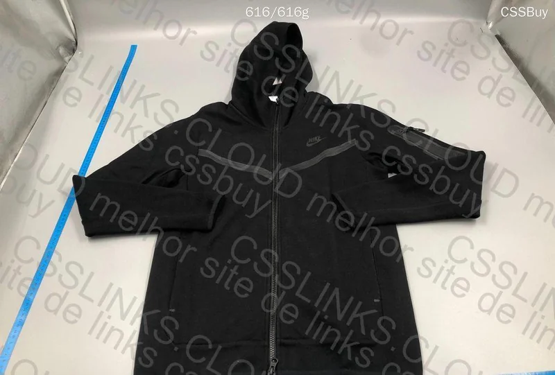 Nike Tech Fleece