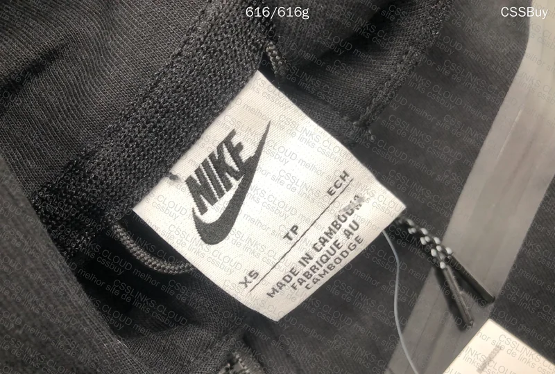 Nike Tech Fleece 10