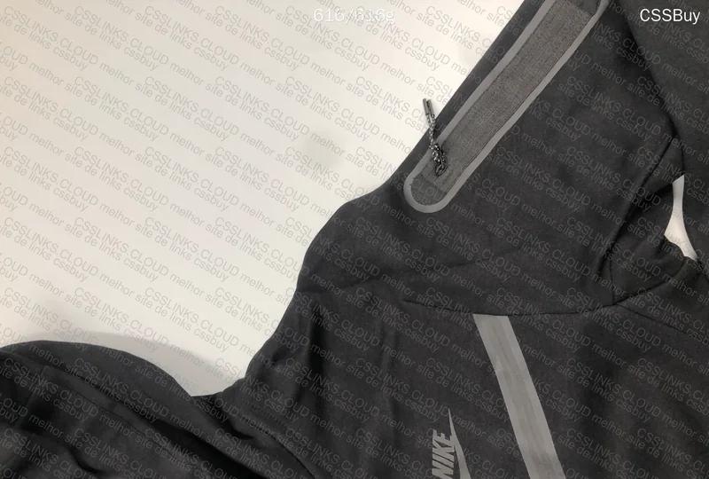 Nike Tech Fleece 8