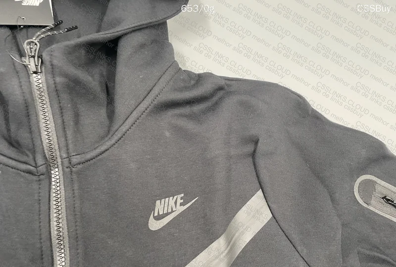 Nike Tech Fleece
