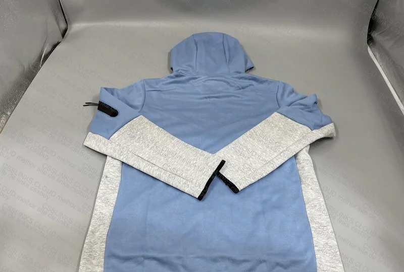 Nike Tech Fleece 4