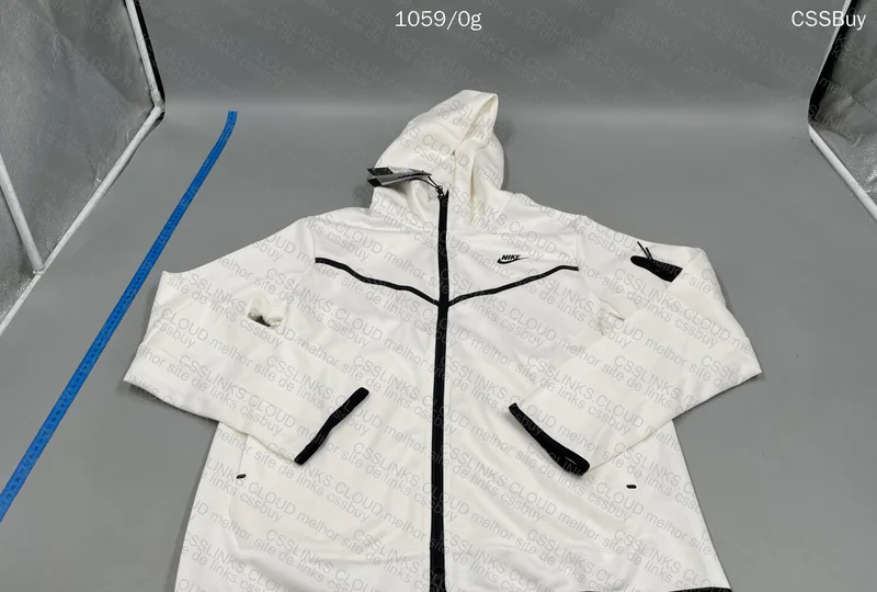 nike tech fleece