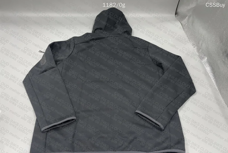 Nike Tech Fleece 4