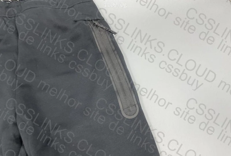 Nike Tech Fleece 8