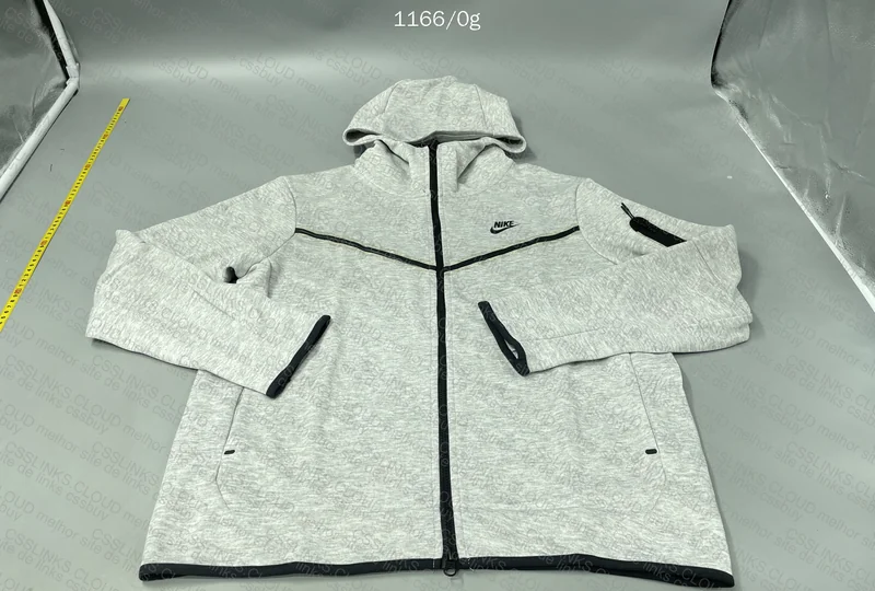 NIKE TECH FLEECE 3