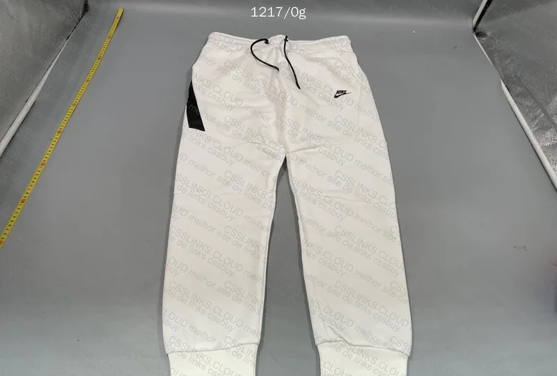 Nike Tech Fleece 10