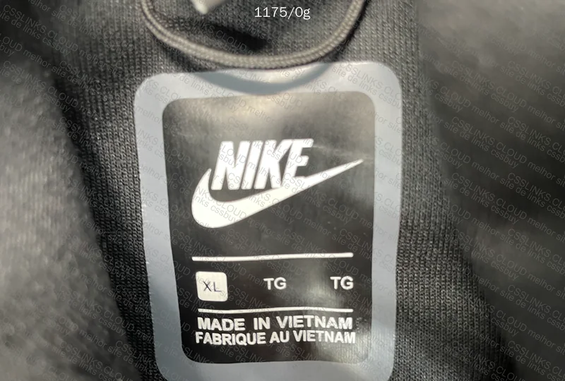 Nike Tech Fleece 6