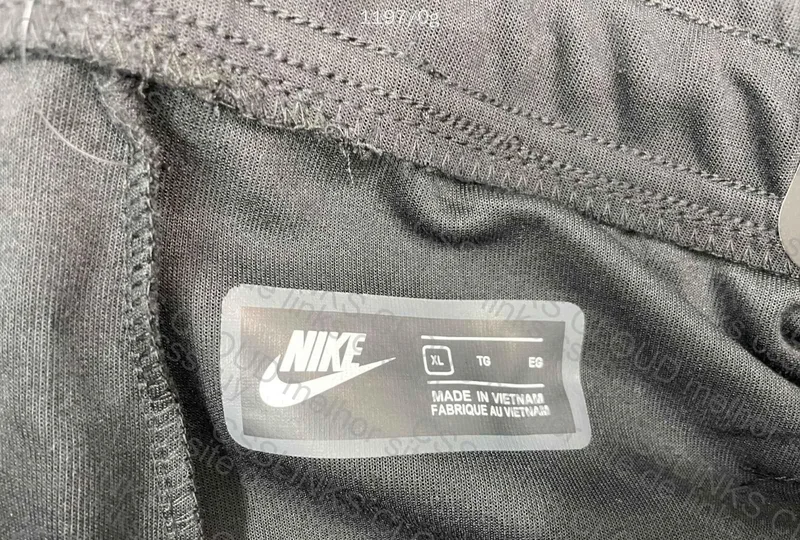 Nike Tech Fleece 10