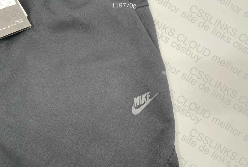 Nike Tech Fleece 8