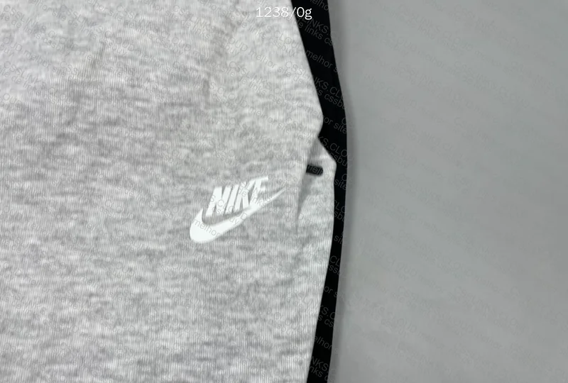 Nike Tech Fleece