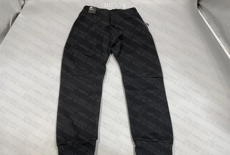 Nike tech fleece 10