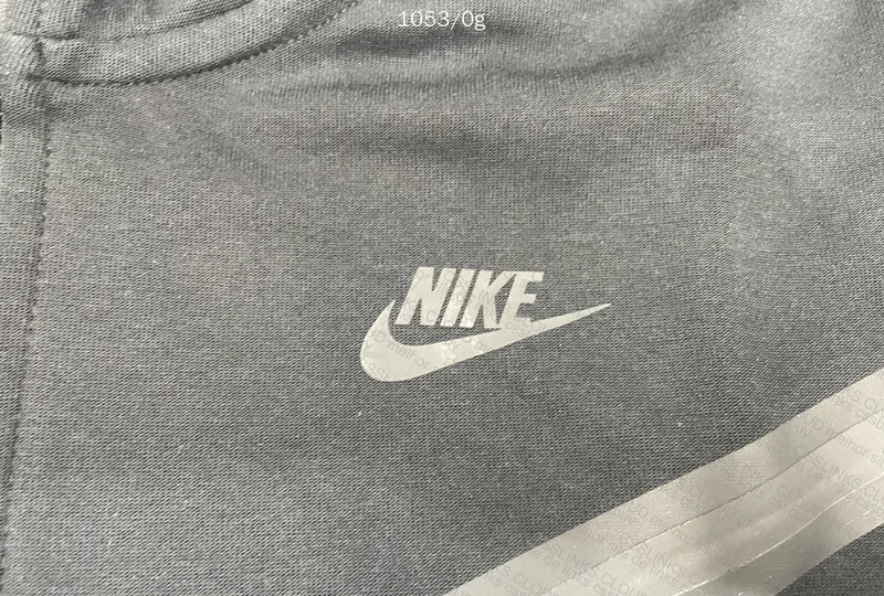 Nike tech fleece 2