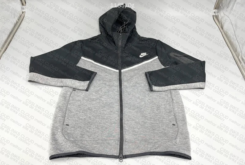Nike Tech Fleece