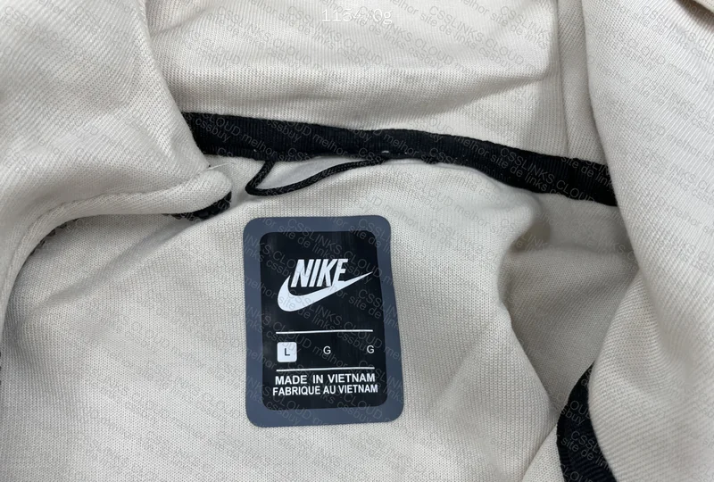 Nike tech fleece 4