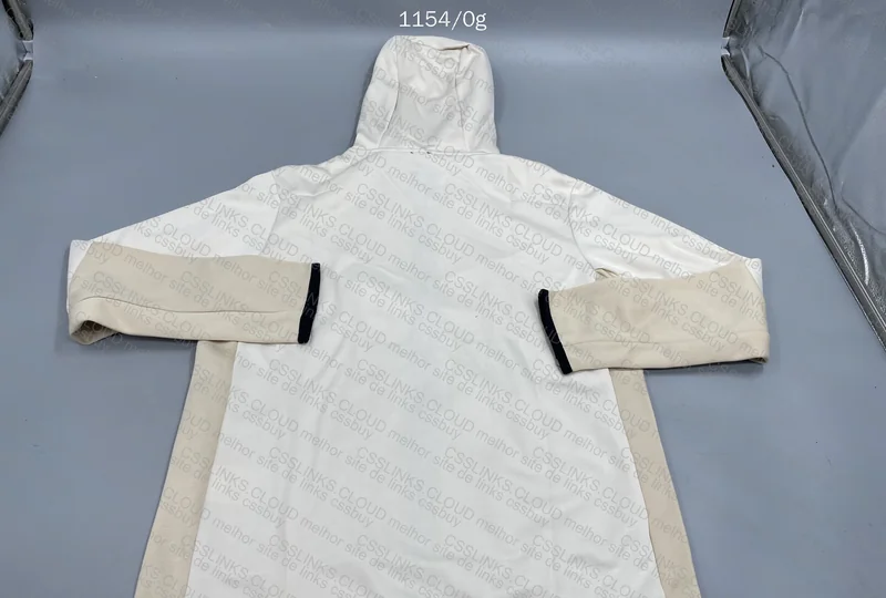 Nike tech fleece 5