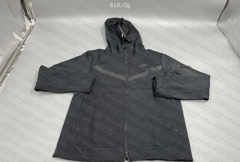 Nike Tech Fleece