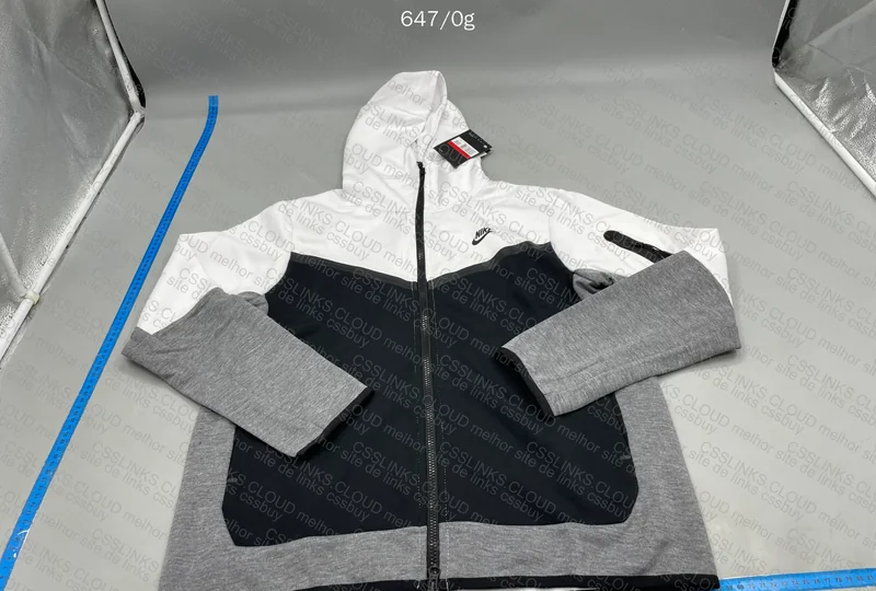 Nike Tech Fleece
