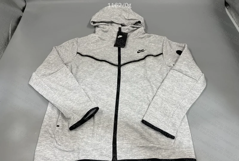 Nike tech fleece 4