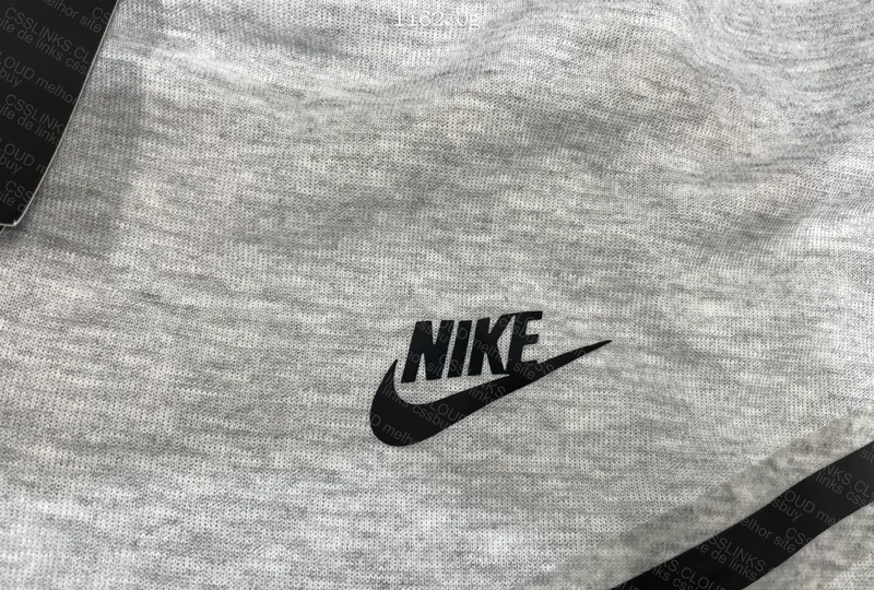 Nike tech fleece 5