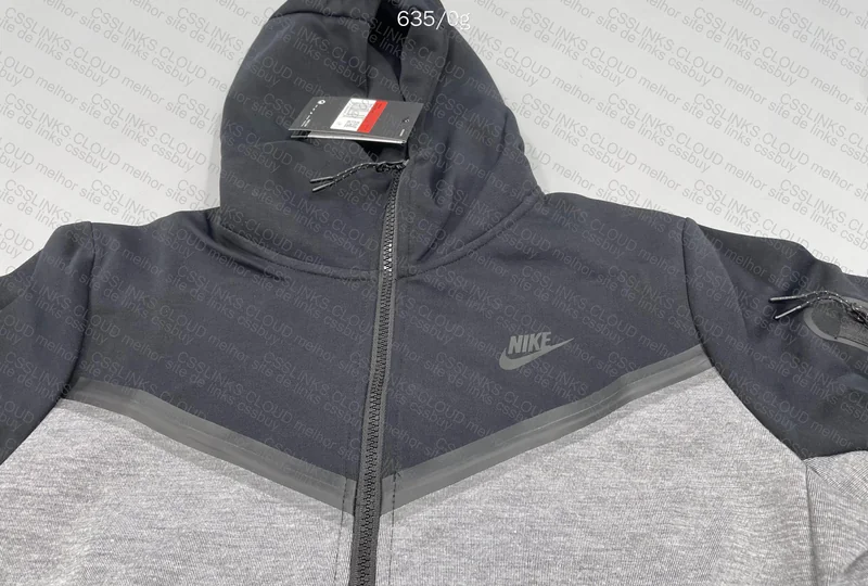NIKE TECH FLEECE