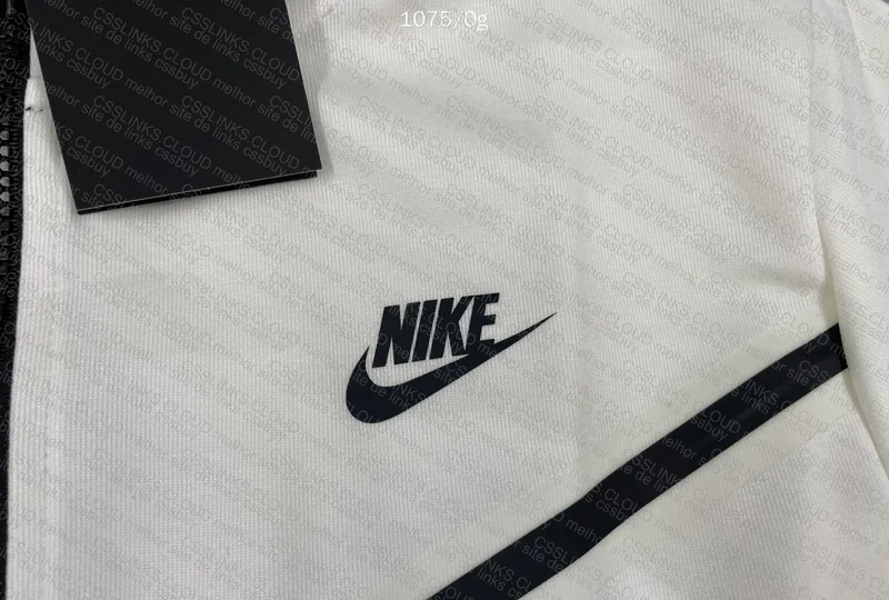 Nike Tech Fleece 6