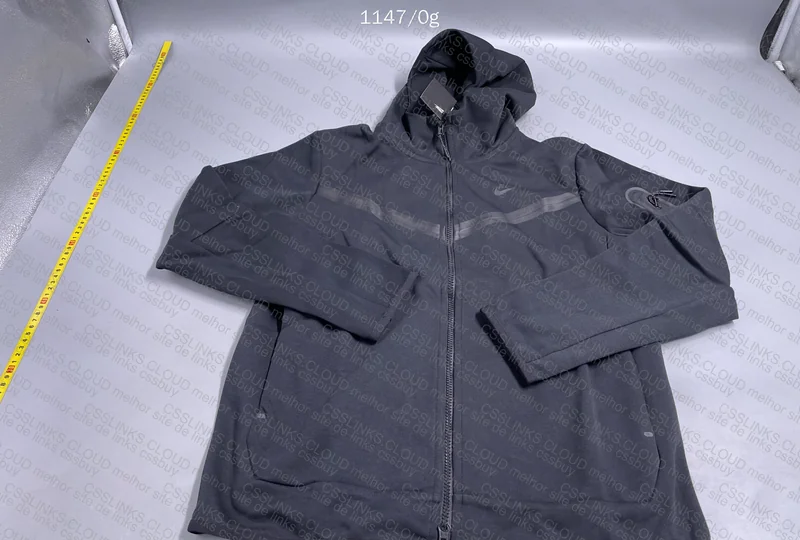 Nike Tech Fleece 4
