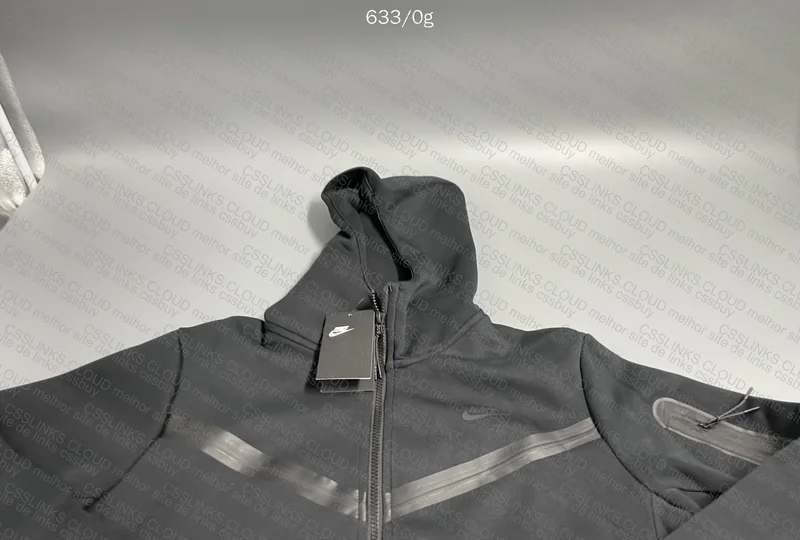 Nike Tech Fleece 4