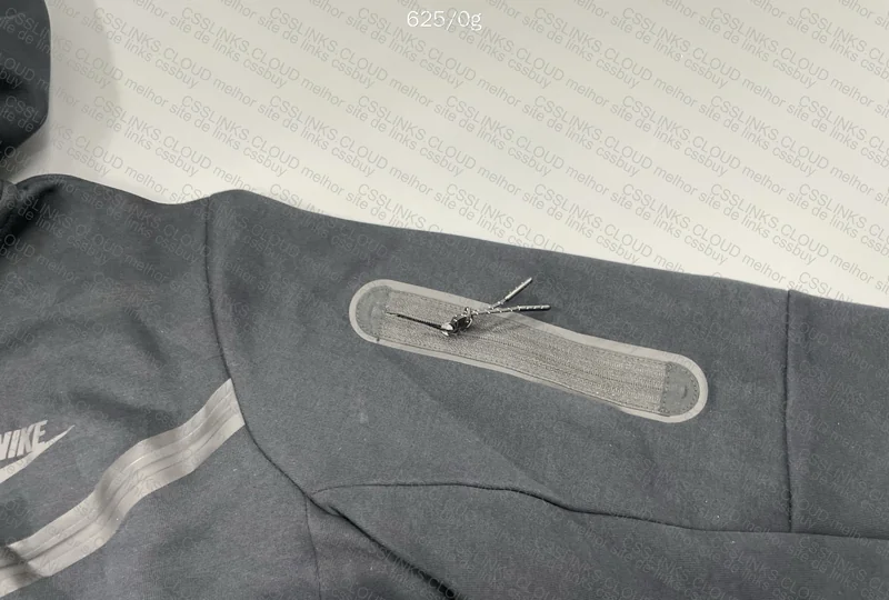 Nike Tech Fleece 9