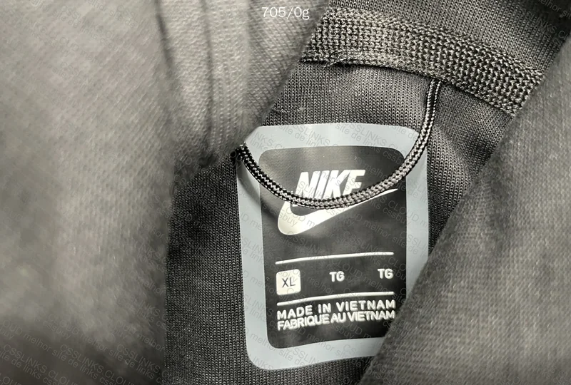 NIKE tech fleece 2