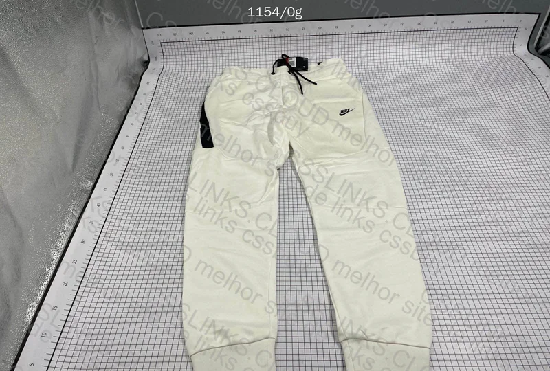 Nike Tech Fleece 4