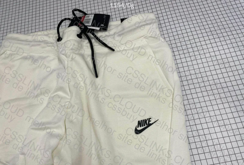 Nike Tech Fleece 6