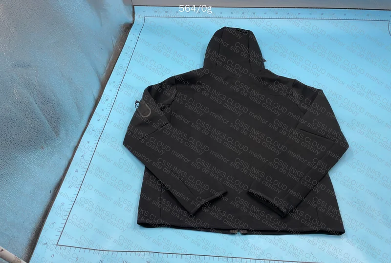 Nike tech fleece 2
